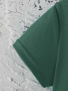 SHEIN Young Boy Casual Camo, Leopard Print & Letter Graphic Basic Short Sleeve Top, Mommy And Me Matching T-Shirt (2 Pieces Sold Separately) - Olive Green - View 6