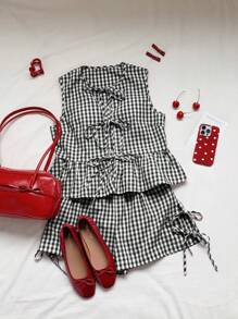 Comfortcana 2 件套女士格子前系带荷叶边下摆无袖衬衫和短裤套装 - 黑與白 - 查看 5