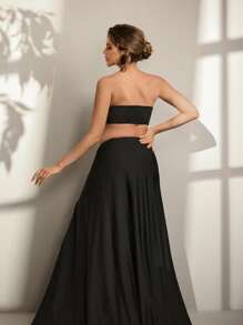 SHEIN Oversized 3D Floral Tube Top & Mermaid Bodycon Skirt Set For Maternity Photoshoot - Black - View 2