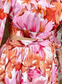SHEIN Clasi Damen Kleid in Große Größen mit Blume Muster, V-Ausschnitt und 3/4 Ärmeln, geeignet für den Alltag und den Urlaub - Verschiedenfarbig - Übersicht 6