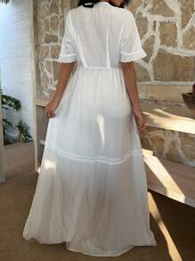 Sunnyshic Damen Kleid mit tiefem V-Ausschnitt und Spitzen-Patchwork, geeignet für den Urlaub - Weiss - Übersicht 2