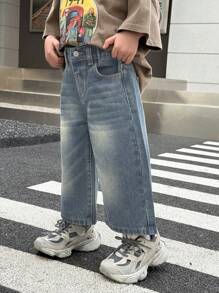 SHEIN Little Byeori 年轻男孩口袋宽松阔腿休闲百搭牛仔裤 - 中等水洗藍 - 查看 5