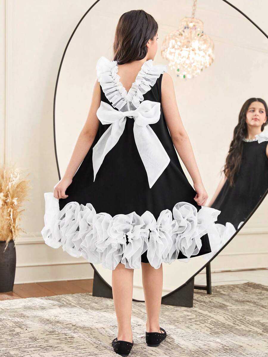 SHEIN Tween Girl 花卉拼布下摆和蝴蝶结后背无袖优雅连衣裙 - 黑與白 - 查看 1