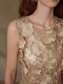 MOTF PREMIUM FLORAL EMBROIDERY SLEEVELESS DRESS - Apricot - View 2