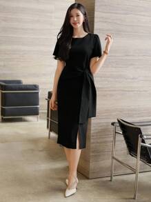 DAZY 纯色圆领百褶前系带长款中长连衣裙，女士优雅太阳裙