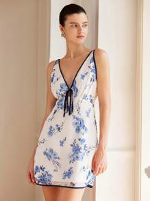 SHEIN ChicEase 优雅法式时尚度假百搭青春深 V 领撞色饰边蝴蝶结腰带撞色印花雪纺无袖连衣裙女式波西米亚风海滩时尚风格夏季全身印花 - 彩色 - 查看 2