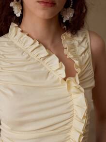 MOTF PREMIUM 褶饰荷叶边上衣 - 杏色 - 查看 2