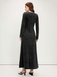 SHEIN LUNE 春季女装优雅金属装饰挂脖长袖酸洗复古长裙 - 黑色 - 查看 2