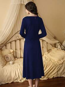 Côtesoire 法式复古蕾丝拼接彼得潘领长袖睡裙娃娃衫，适合女士假日季穿着，舒适优雅，秋冬季皆宜。 - 藏蓝色 - 查看 2