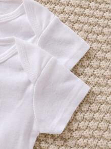 SHEIN 2Pcs/Set Newborn Infants Unisex Simple White Solid Comfortable Short Sleeve Crossed Shoulder Snap Button Bodysuit With Elastic, Elegant & Minimalist Bodysuit - White - View 6