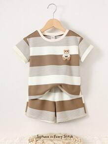 Cozy Pixies Set de 2 piezas de camisa de punto de cuello redondo de manga corta con rayas de colores y pantalones cortos de cintura elástica para niños