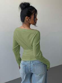 SHEIN Essnce Áo thun cổ xéo màu trơn cho nữ có eo xếp ly và áo một bên vai thon gọn Áo họa tiết quả mơ mùa xuân và mùa hè - xanh quân đội - Xem 2
