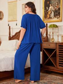 Trezura Conjunto de pijama para mujer tallas grandes con textura de jacquard, diseño calado y ribete de volados