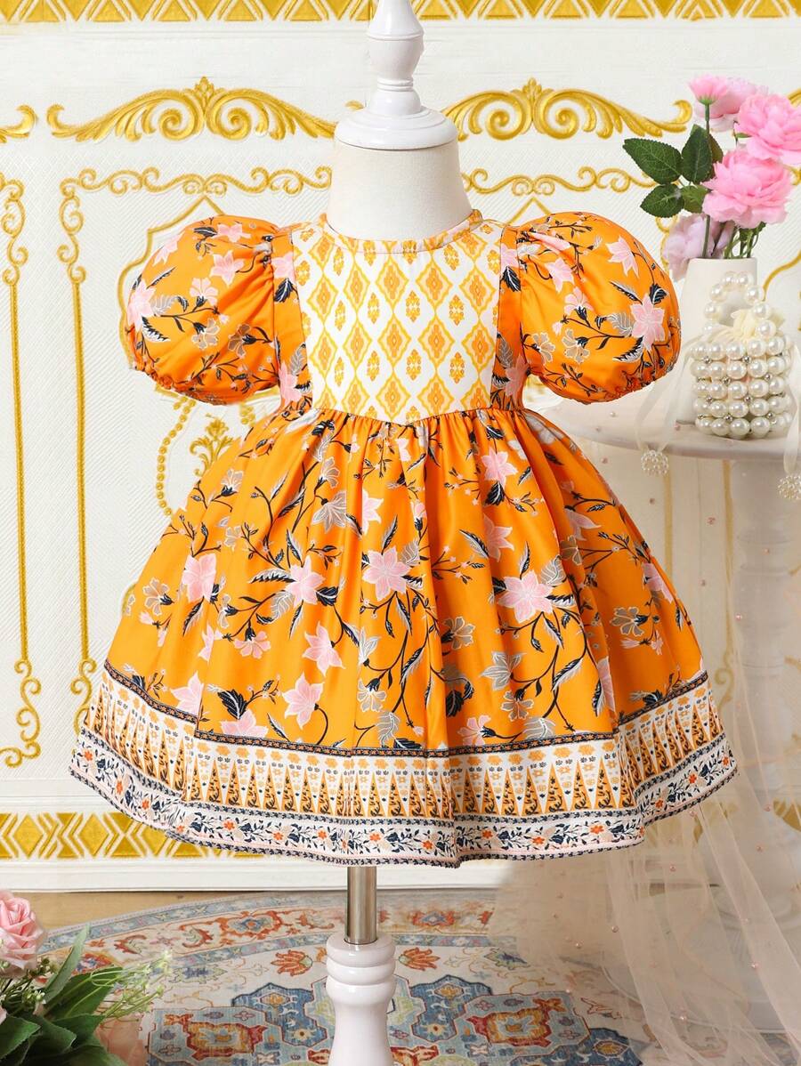 SHEIN Babygirl 花卉印花夏日度假连衣裙 - 彩色 - 查看 1