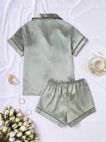 SHEIN Conjunto de pijama de pantalón corto y blusa de satén de unicolor para mujer, ropa de casa de verano, vacaciones