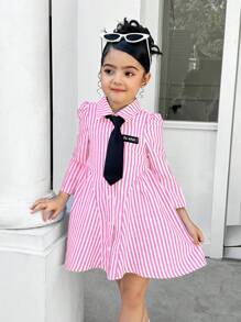 SHEIN Robe décontractée à rayures, manches longues et ceinture, style casual mère-fille. Adapté pour l'école, les voyages, les sorties et la maison. Idéal pour un usage casual et quotidien à l'école au printemps et à l'automne. Assortiment mère-fille, sœur-sœur.