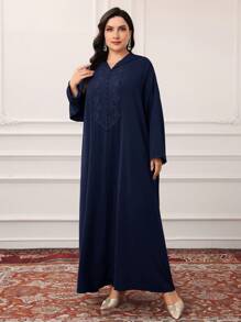 Al Najma 大码女式长袖连帽刺绣朴素长款阿拉伯风格连衣裙 - 藏蓝色 - 查看 3