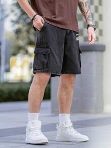 Manfinity Hypemode Quần short denim túi tiện dụng có miếng dán chữ cỡ lớn cho nam, dành cho mùa hè - màu đen - Xem 4
