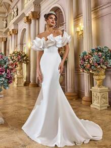SHEIN Belle Summer Elegant Romantic White Off-Shoulder Asymmetrical Exaggerated Three-Dimensional Flower Ruffle Edge Deep V Neck Slim Mermaid Hem Plus Tail Suitable For Dinner Vacation Honeymoon Wedding Event Bride Beautiful Wedding Dress - White - View 2