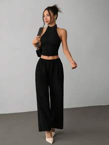 SHEIN PETITE Conjunto de 2 piezas de top de punto sin espalda con cuello halter y pantalones largos de unicolor para mujer - Negro - Ver 4
