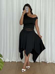 SHEIN Clasi Set de 2 piezas: Camiseta asimétrica con parche de encaje en el hombro y falda midi asimétrica con pliegues y bajo ancho - Negro - Ver 5