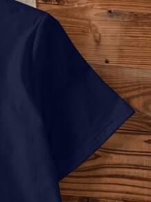 SHEIN EZwear 休闲修身兔子图案圆领短袖T恤，适合夏季