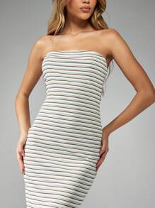 MISSGUIDED Strapless Bandeau Ribbed Jersey Maxi Dress Form Fitting Striped Long Summer Evening Party Holiday Dress - Blue and White - View 3