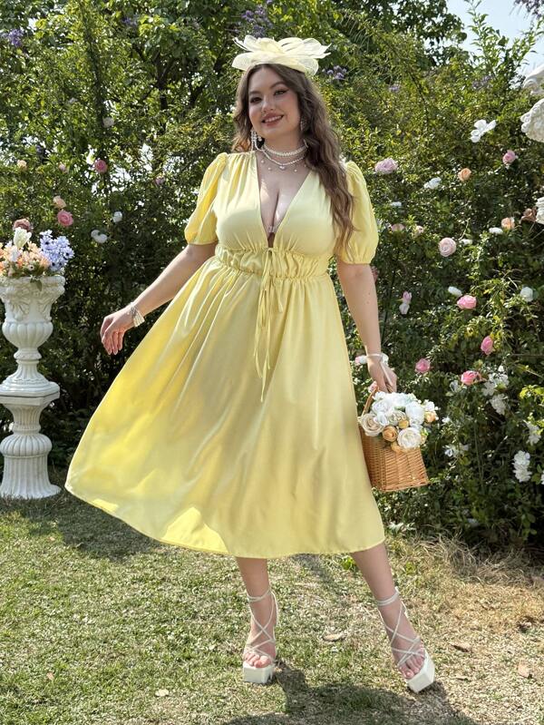 Lyrianda Plus rochie galbenă cu nod în față cu gât adânc