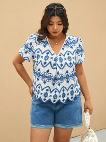 Elaquor 大码花卉刺绣 V 领短袖衬衫，夏季度假