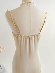 SHEIN Unity 女士黄色荷叶边下摆紧身优雅连衣裙 - 香檳色 - 查看 3