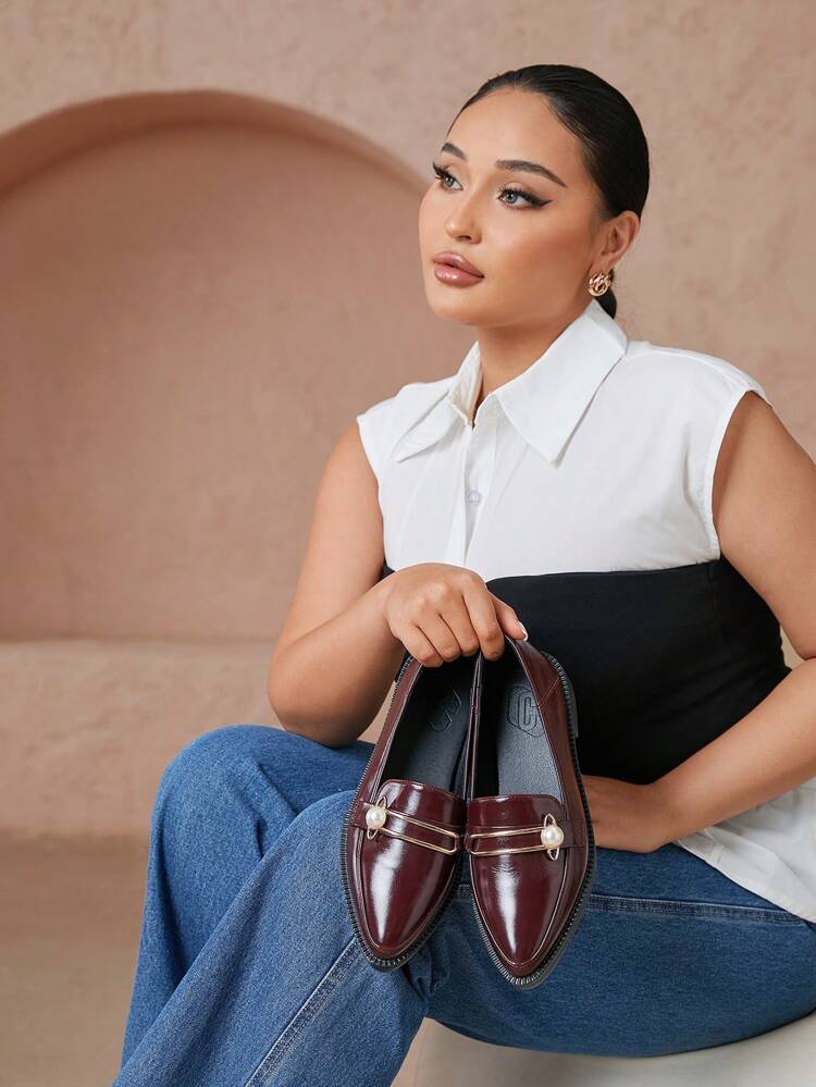 CUCCOO CURVES Plus Size Wide Fit Wedge Heel Platform Shoes, Pointed Toe Solid Black High Vamp Lace-Up British Style Shoes, Women Loafers