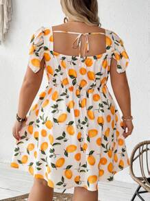 SHEIN CURVE+ 大码女式柠檬水果印花甜心领泡泡袖 A 字迷你连衣裙，夏季波西米亚风度假风格