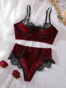 Conjunto de sujetador con aros y pantie de encaje con contraste de colores