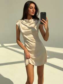Aloruh 简约高端办公室着装小立领短袖修身迷你缎面连衣裙，适合女性，也适合锐舞派对和音乐节穿着 - 香檳色 - 查看 7