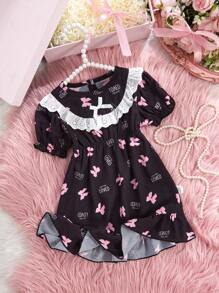 Robe de fille bébé rose mignon avec imprimé papillon, garniture et manches à volants blancs. Longue chemise de nuit pour bébé fille. Vêtements élégants pour bébé fille à Londres. Robes pour bébé fille. Vêtements pour fille. Vêtements de poupée pour bébé fille. Vêtements pour fille bébé. Robes pour bébé fille. Robes pour bébé fille. Robes pour bébé fille. Vêtements élégants pour bébé fille.