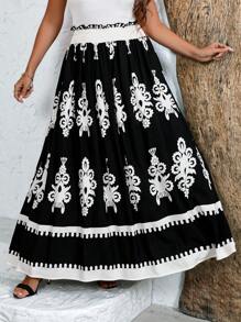 SHEIN Clasi Plus Size Women Floral Print Frill Trim Casual A-Line Skirt - Black - View 5