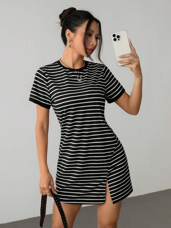 SHEIN PETITE Vestido corto de manga corta para el verano con estampado de rayas y ribete a color block