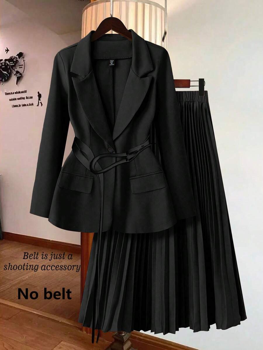 Franclia 大码纯色前扣口袋长袖上衣和 A 字裙 2 件套 - 黑色 - 查看 1