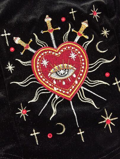 Goth Top court à lacet sur le devant avec cœur brodé, strass et cristaux en forme de larme et d'étoile, style gothique pour femmes