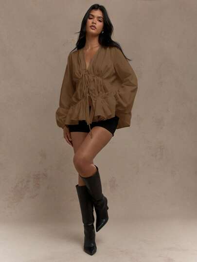 MISSGUIDED Elegant Drawstring Empire Waist Puff Sleeve Blouse Fall Winter Transitional Top Workwear Professional Office Sophisticated Balloon Sleeve Gathered Front Adjustable Loose Fit Statement Top