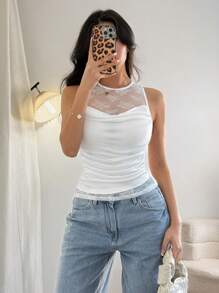 Firerie 女士白色圆领蕾丝拼布荷叶边不对称下摆修身吊带背心上衣，适合通勤/优雅/性感/度假/海滩/浪漫/约会/情人节