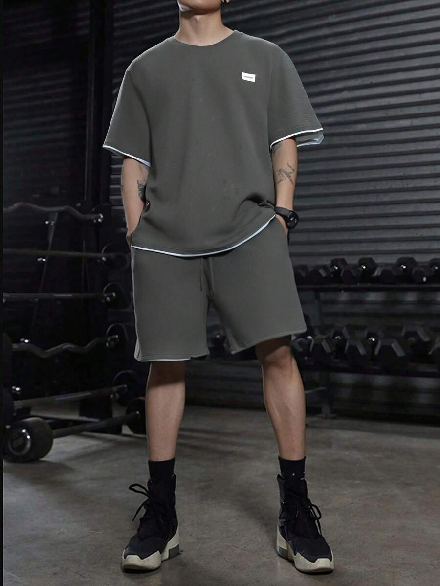 RueChic Men Waffle Fabric Patched Regular T-Shirt Set - Army Green - View 1