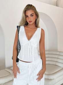 Roylia Women's Embroidered V-Neck Sleeveless Tie Front Shirt - White - View 3