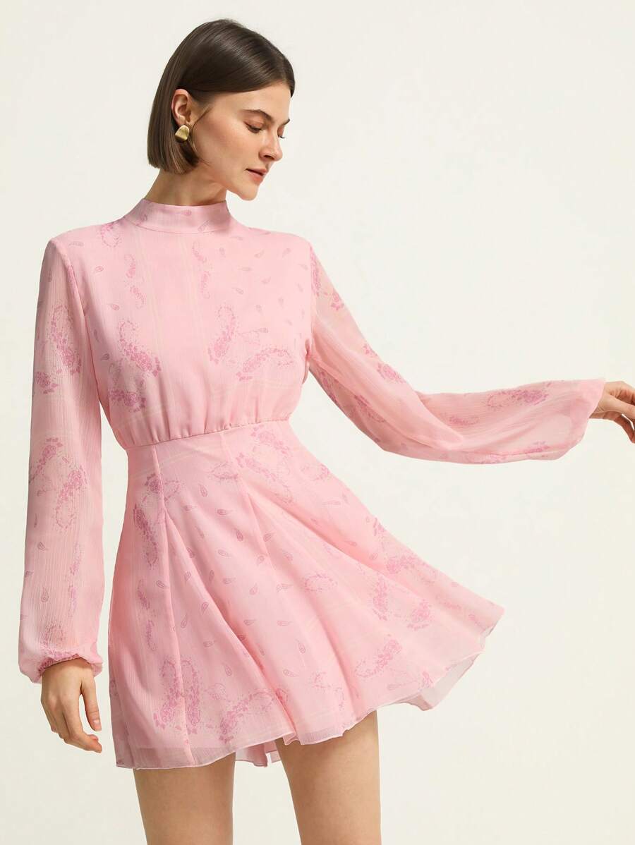 SHEIN Unity Vestido corto de manga larga de gasa con estampado floral, adecuado para el Día de San Valentín, primavera y verano - Rosa - View 1