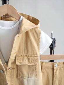 SHEIN Conjunto casual de 2 piezas para niño preadolescente con chaleco de jean con capucha y bolsillo de una de botones, y shorts de jean