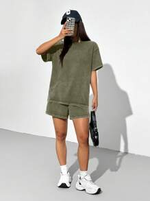 SHEIN EZwear 女士复古风T恤短裤两件套 - 軍綠色 - 查看 3