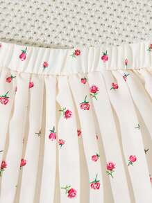 SHEIN Shorts Saia com Cintura Elástica, Barra Pregueada, Tecido Macio, Padrão Floral Clássico de Rosa Miúda para Meninas