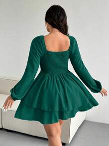 Flirla 大码优雅纯色系腰双层下摆连衣裙 - 墨綠色 - 查看 2
