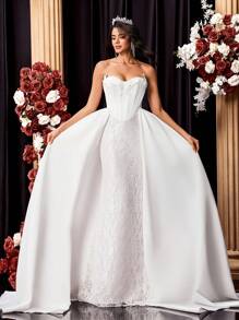 Glamrae 优雅白色蕾丝拼接缎面手工立体贴花异形露肩领口修身鱼尾拖尾连衣裙，适合婚礼活动、新娘礼服、正式婚礼、新娘 - 白色 - 查看 6