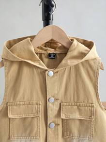 SHEIN Conjunto casual de 2 piezas para niño preadolescente con chaleco de jean con capucha y bolsillo de una de botones, y shorts de jean